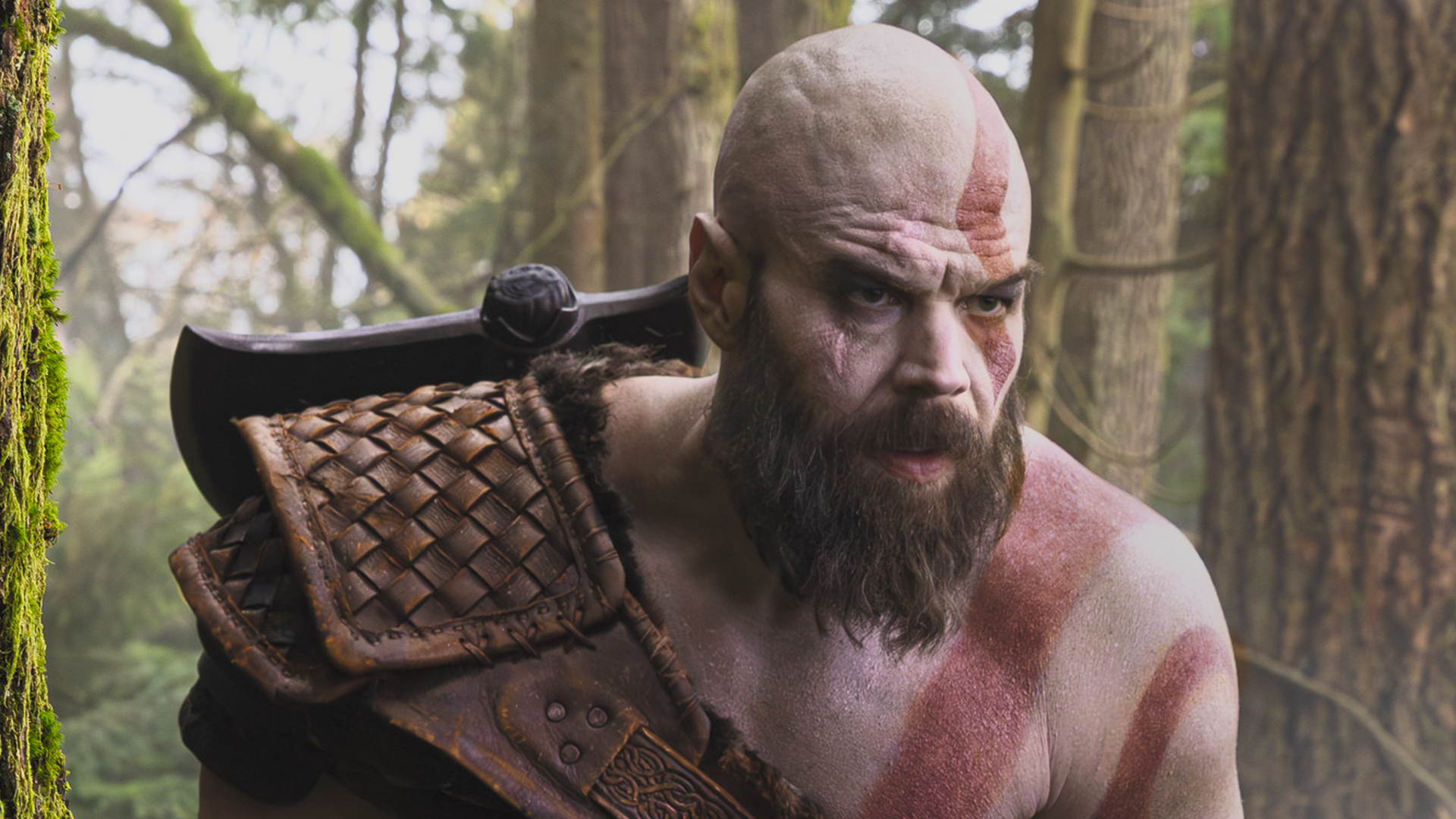 СМИ: актёра, играющего Кратоса в сериале God of War, заменят после серьёзной травмы