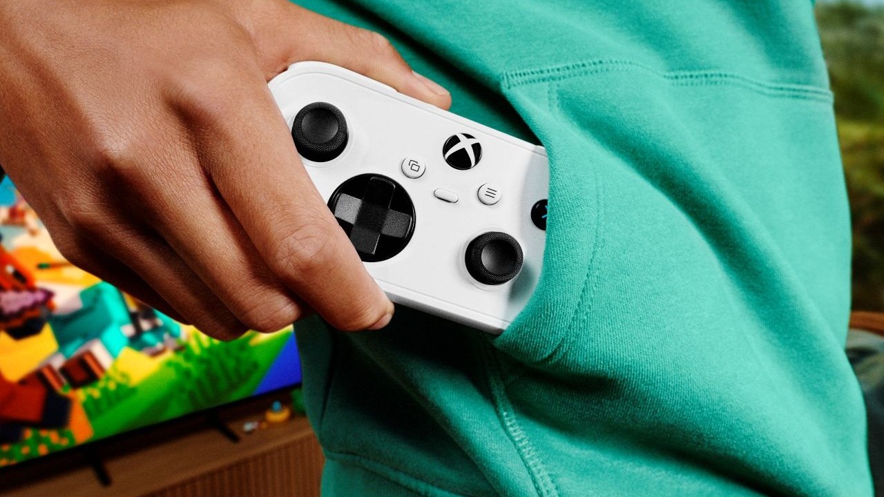 Microsoft выпустила миниатюрный XBOX Nano Controller для портативного гейминга